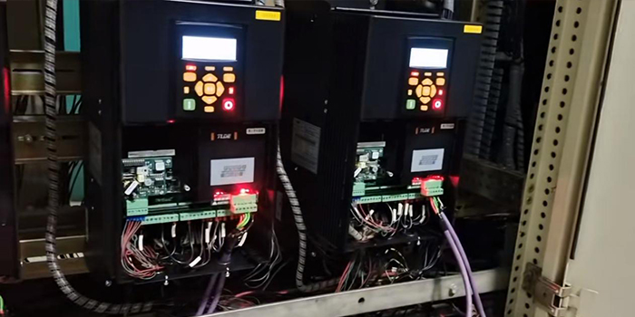 DC900P系列中文直流调速器应用于江苏沙钢集团！